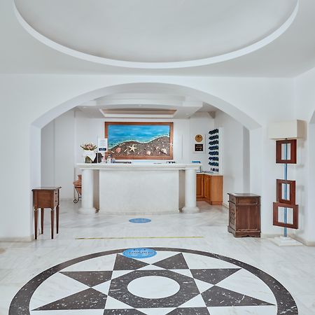 Meltemi Village Hotel Perissa  Eksteriør billede