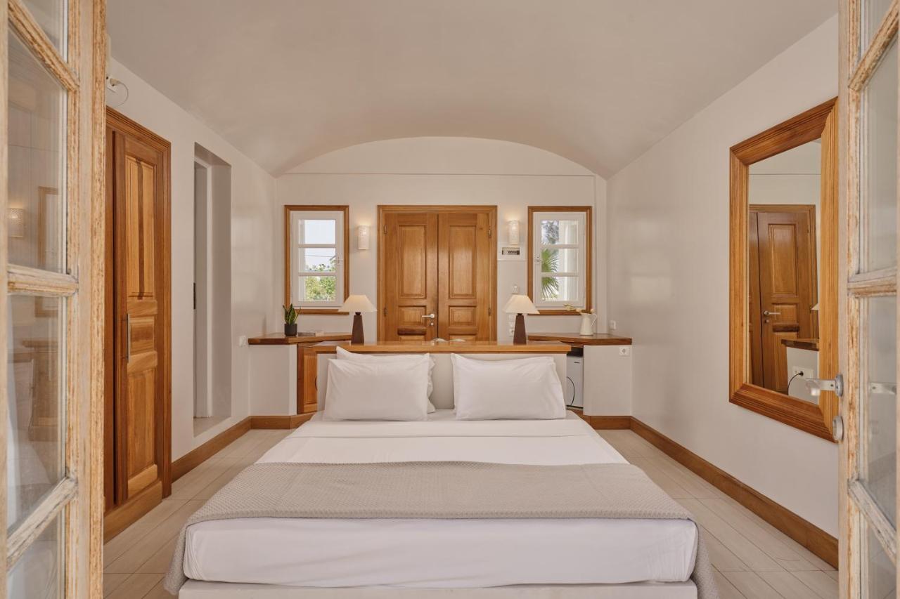 Meltemi Village Hotel Perissa  Eksteriør billede